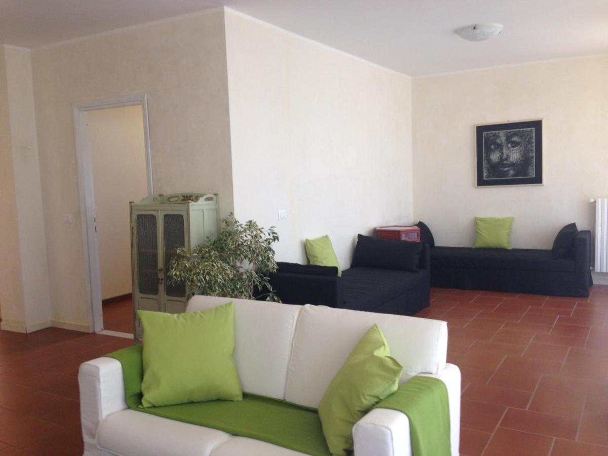 Tenuta Margherita Guest House Salo Bagian luar foto