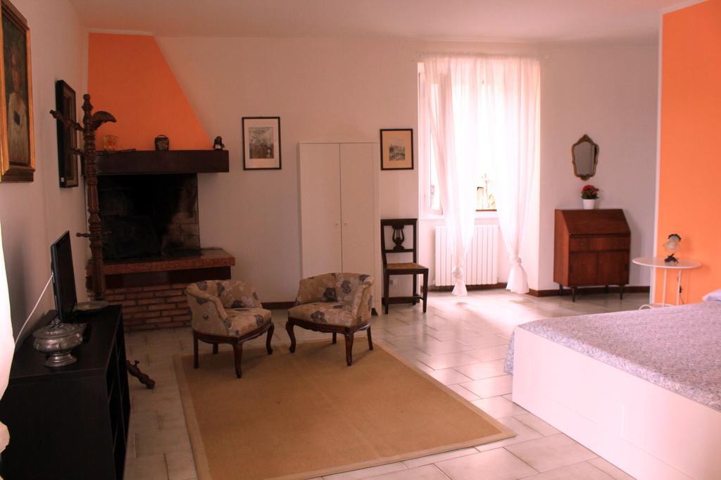 Tenuta Margherita Guest House Salo Ruang foto